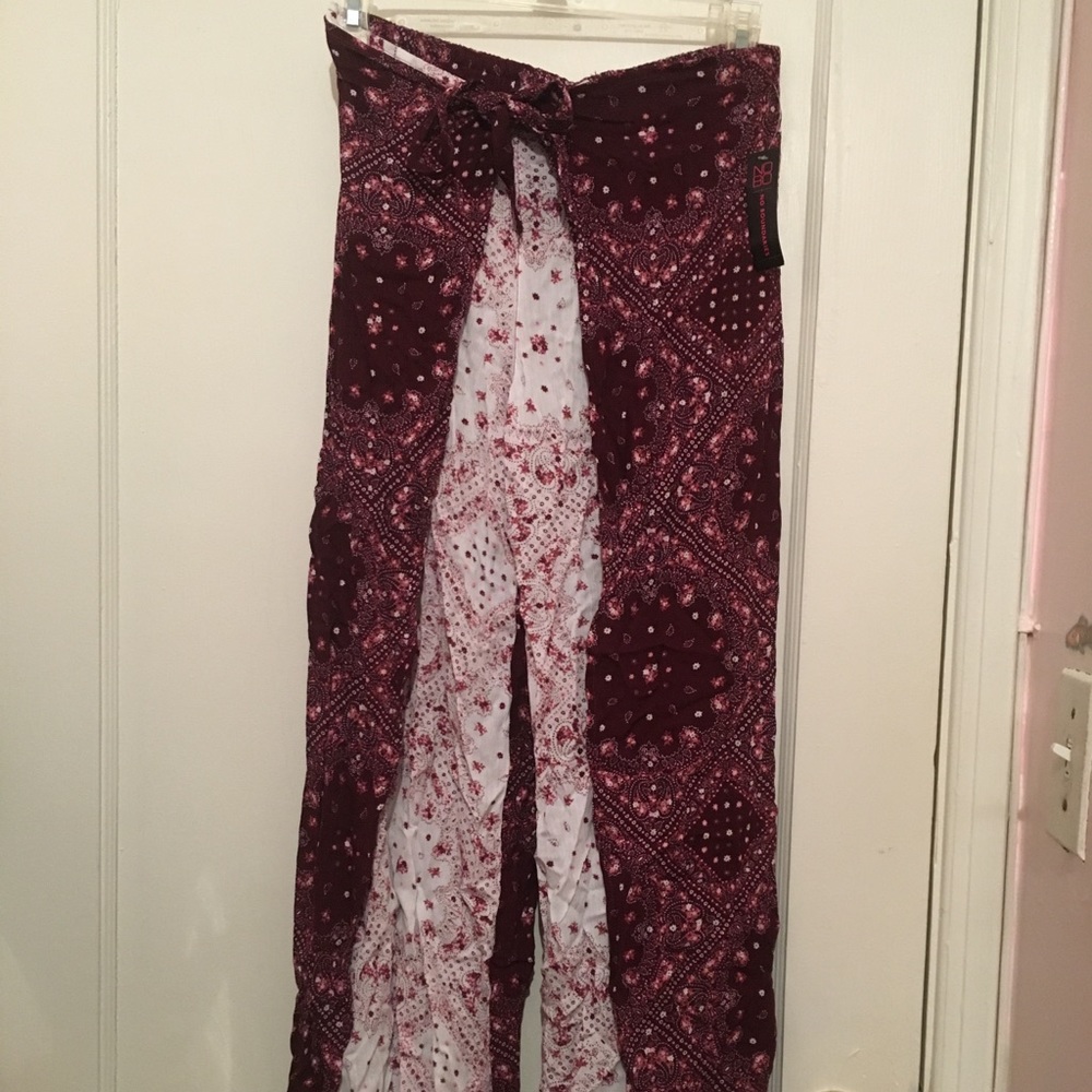 Patterned tulip-style pants